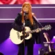 Wynonna judd performance reactions: From the Stage to Social Media